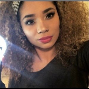 Meet your Posher, Jessica